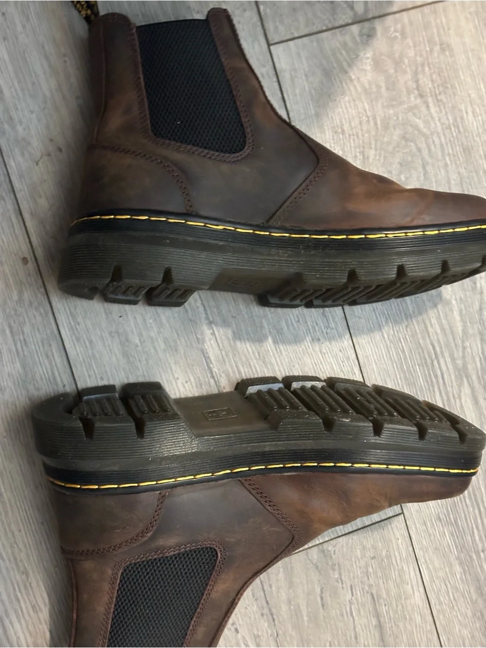 Dr. Martens Men's 7 Women’s 8 Brown Leather Chukka Boots